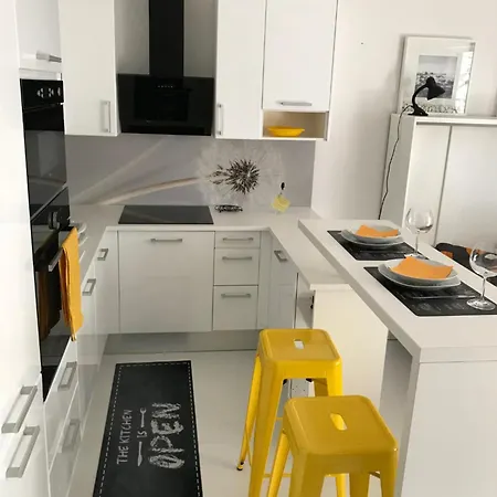Pupavovy Apartman So Zahradkou * Bratysława