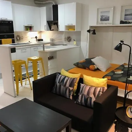 Pupavovy Apartman So Zahradkou Apartament *